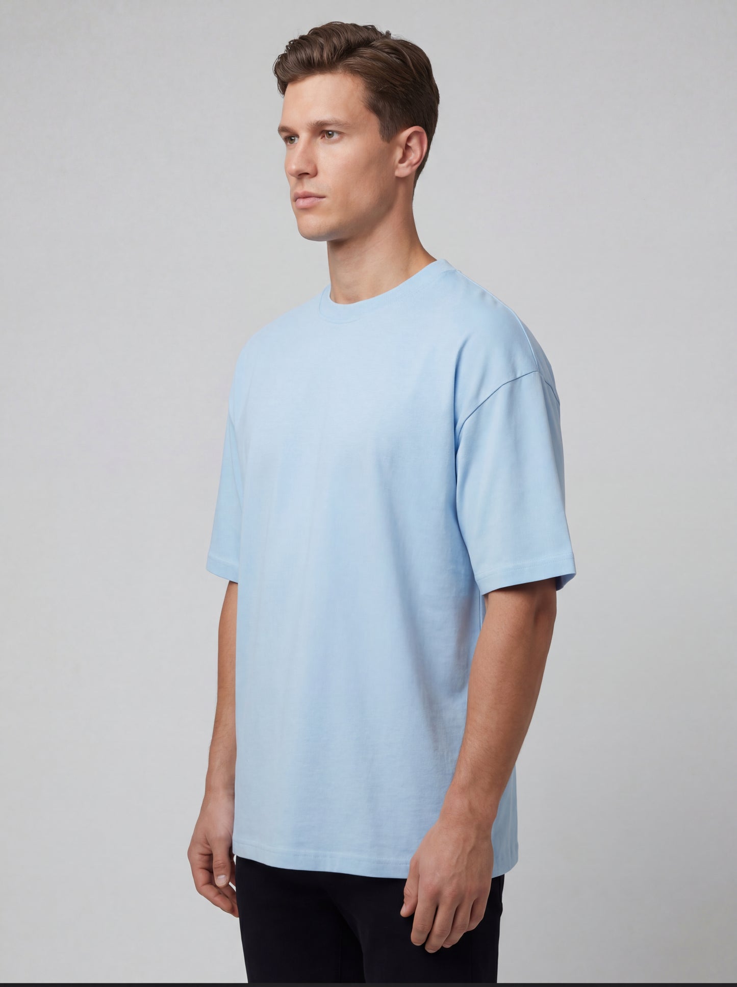 Biacas Essential Light Blue T-Shirt – Serene Modern Fit